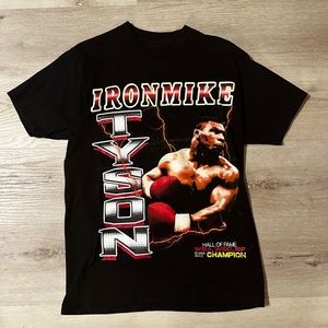 Men’s Mike Tyson graphic tshirt size Small